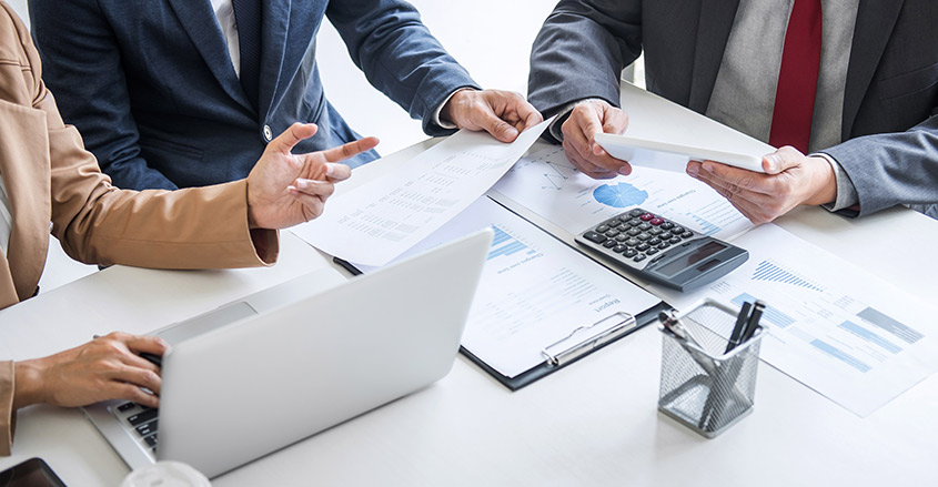 financial advisor